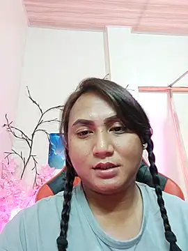 hella queen online show from 01/14/26, 08:20