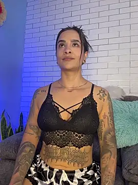 Im Fernanda online show from 10/08/25, 12:08