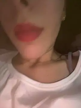 Mimisixo online show from 10/28/25, 04:09