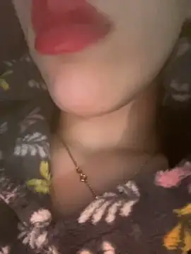 Mimisixo online show from 11/03/25, 10:42