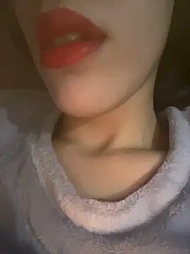 Mimisixo online show from 11/18/25, 11:15