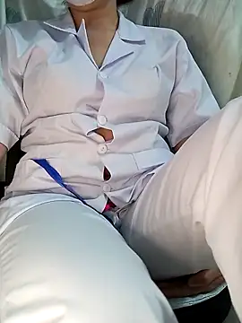 Ariana-Vy online show from 04/07/26, 02:12