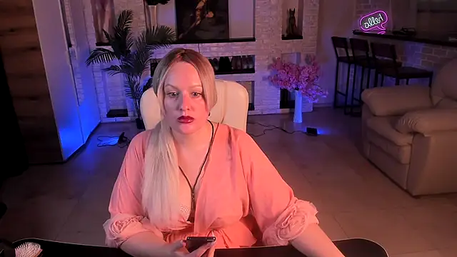 MariemLui online show from 10/12/25, 11:09