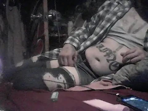 Twoslipperywhenwett online show from 03/10/26, 09:36