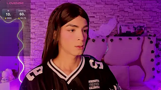 LIHIAN TAY online show from 02/21/26, 12:06