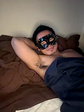 Snapshot of meme_n chatting on 11/07/25, 06:35 meme n online show from 11/07/25, 06:35