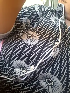 Snapshot of rousaa chatting on 04/02/26, 03:31 rousaa online show from 04/02/26, 03:31