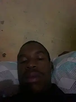 Snapshot of Minathi25410 chatting on 04/15/26, 02:40 Minathi25410 online show from 04/15/26, 02:40