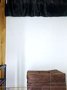 angierot2025 online show from 04/23/26, 09:17