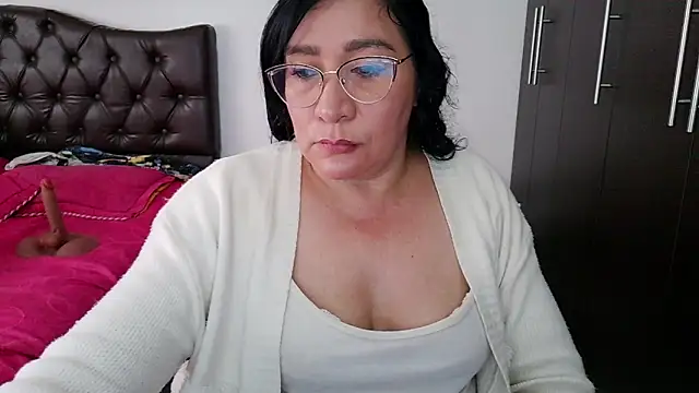 Snapshot of Grace_mature_milf chatting on 06/26/26, 12:09 Grace mature milf online show from 06/26/26, 12:09