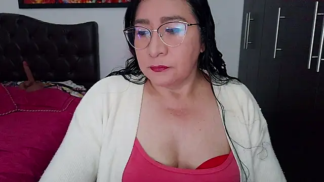 Snapshot of Grace_mature_milf chatting on 07/15/26, 10:20 Grace mature milf online show from 07/15/26, 10:20