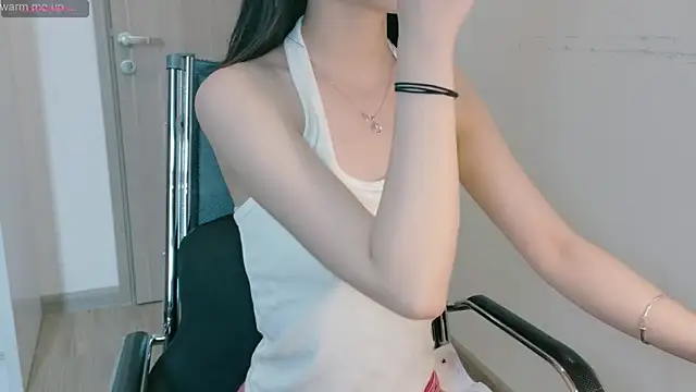 Snapshot of Ryeon_99 chatting on 05/15/26, 02:51 Ryeon 99 online show from 05/15/26, 02:51