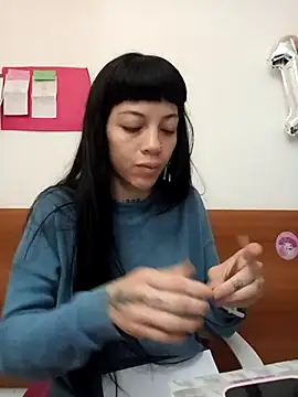 Snapshot of Paula_Alameda chatting on 09/30/25, 09:58 Paula Alameda online show from 09/30/25, 09:58