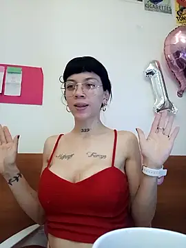Snapshot of Paula_Alameda chatting on 10/01/25, 12:11 Paula Alameda online show from 10/01/25, 12:11