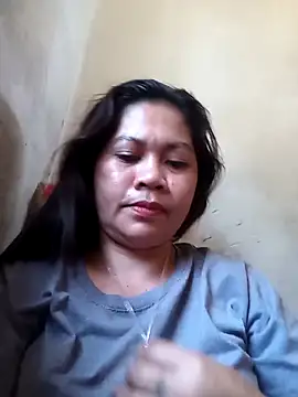 Snapshot of sexybitch_02 chatting on 11/05/25, 04:01 sexybitch 02 online show from 11/05/25, 04:01