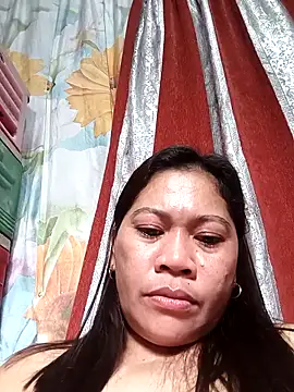 Snapshot of sexybitch_02 chatting on 12/02/25, 02:39 sexybitch 02 online show from 12/02/25, 02:39