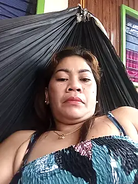 sexybitch 02 online show from 04/18/26, 08:51