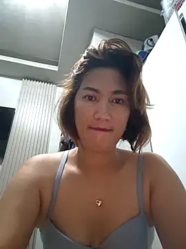 Snapshot of lustlushlady6 chatting on 10/19/25, 09:26 lustlushlady6 online show from 10/19/25, 09:26