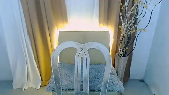 seductive nikki online show from 11/11/25, 09:15