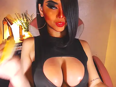 KarlaFrost online show from 10/11/25, 07:18