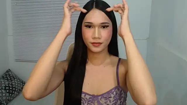 Leighs Celine online show from 02/16/26, 06:15