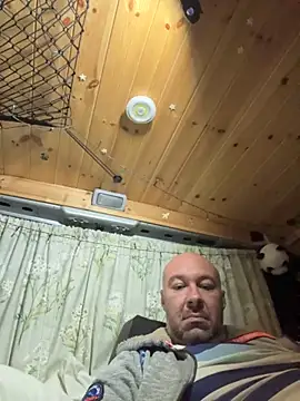 Snapshot of annubis69 chatting on 10/07/25, 02:47 annubis69 online show from 10/07/25, 02:47