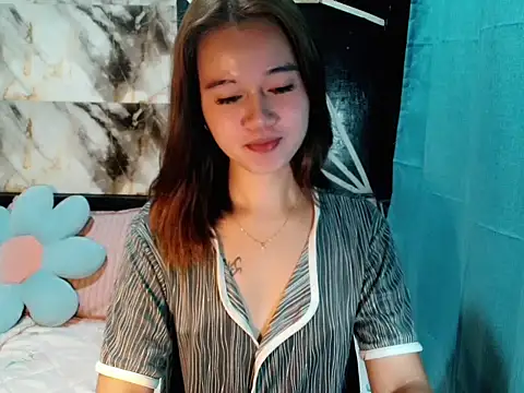 urgirl mikah online show from 12/03/25, 04:42