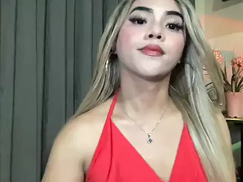 Snapshot of calimonroe chatting on 05/10/26, 08:36 calimonroe online show from 05/10/26, 08:36