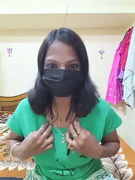 Snapshot of Tamil_Ishu chatting on 06/18/26, 02:21 Tamil Ishu online show from 06/18/26, 02:21