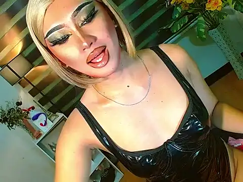 Queen yasii 88 online show from 04/19/26, 01:54