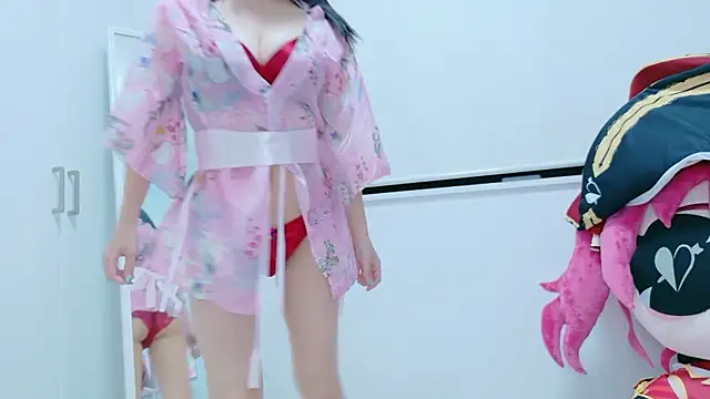 Snapshot of Hina-qp chatting on 07/09/26, 10:52 Hina-qp online show from 07/09/26, 10:52