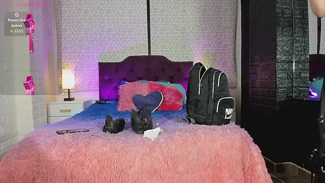 Zamara Kleii online show from 09/13/25, 04:23