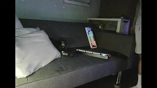 Snapshot of boyhigh1997 chatting on 06/02/26, 03:36 boyhigh1997 online show from 06/02/26, 03:36