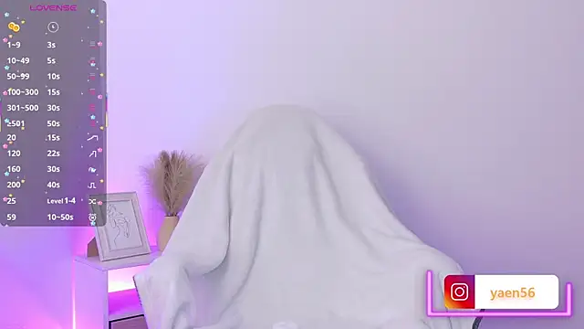 Liah  19 online show from 04/07/26, 12:11