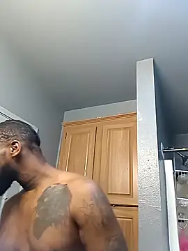 Snapshot of EbonyKing69 chatting on 10/18/25, 12:28 EbonyKing69 online show from 10/18/25, 12:28