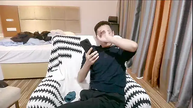 Tsia-Die online show from 11/11/25, 06:13