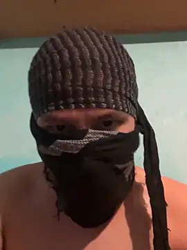 Skinny Longhair online show from 10/13/25, 08:14