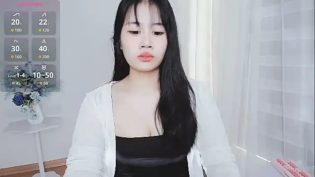 -Rose-Lucky- online show from 10/26/25, 12:16