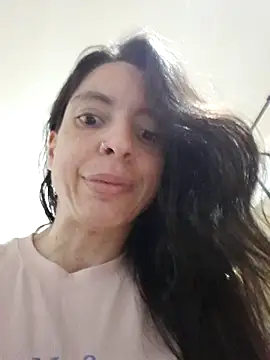 chicalunar24 online show from 11/26/25, 04:02