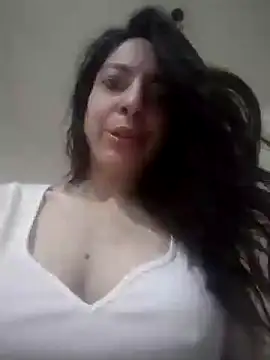 chicalunar24 online show from 06/20/26, 03:37