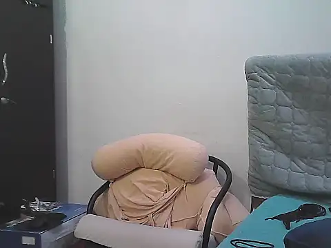 morenocabro10 online show from 11/09/25, 07:12