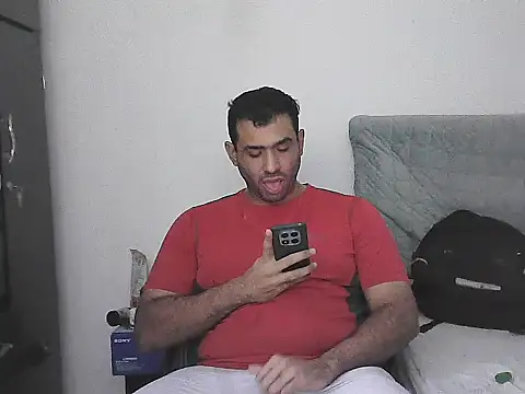 Snapshot of morenocabro10 chatting on 06/08/26, 04:35 morenocabro10 online show from 06/08/26, 04:35