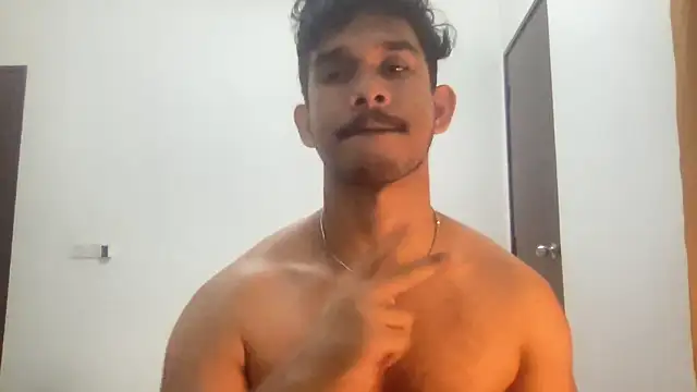 Snapshot of Hotmaskedboi chatting on 12/05/25, 02:58 Hotmaskedboi online show from 12/05/25, 02:58