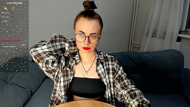 MewStella online show from 03/20/26, 11:53