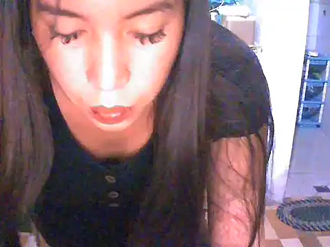 NicoleRoseTS online show from 05/17/26, 02:13