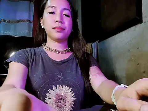 NicoleRoseTS online show from 05/18/26, 02:34