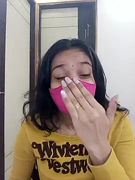 Cute Rakhi8 online show from 01/14/26, 04:51