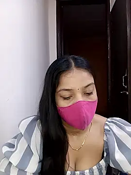 Cute Rakhi8 online show from 05/28/26, 05:27