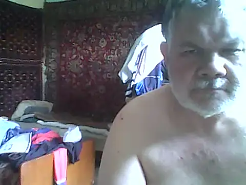Snapshot of A1B3- chatting on 05/25/26, 12:44 A1B3- online show from 05/25/26, 12:44