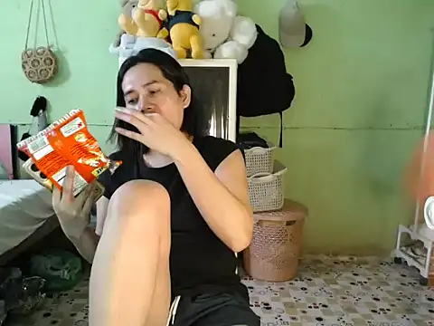 Snapshot of Ts_brigette chatting on 05/19/26, 06:42 Ts brigette online show from 05/19/26, 06:42